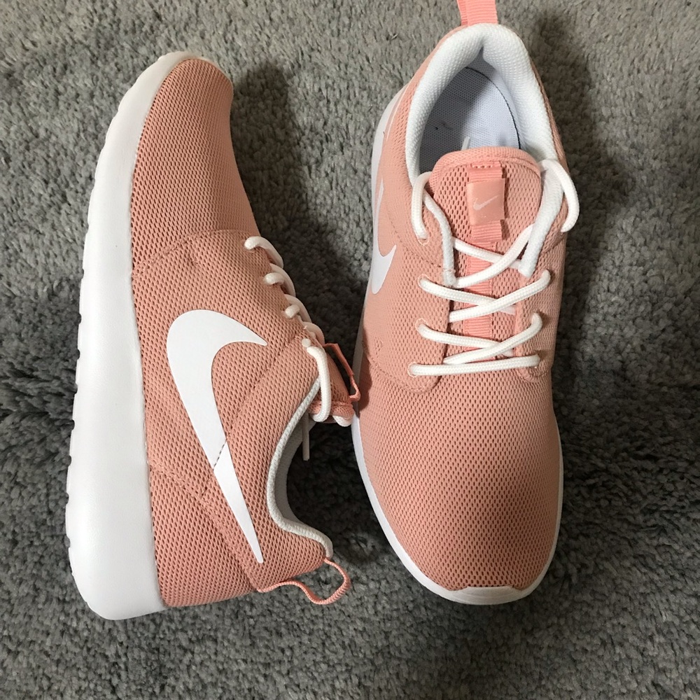 Nike Roshe One - Picture 4 of 6